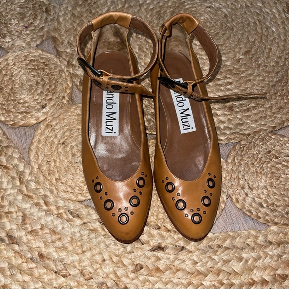 Women's Nando Muzi Grommet Italian Leather Mary Jane Pumps - Picture 5 of 11